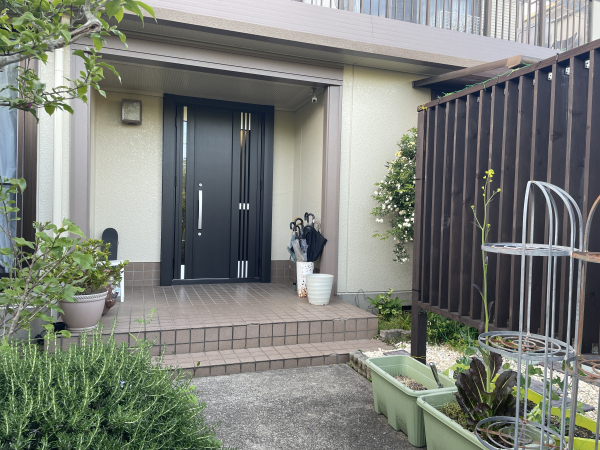 玄関ドア交換工事を行いました