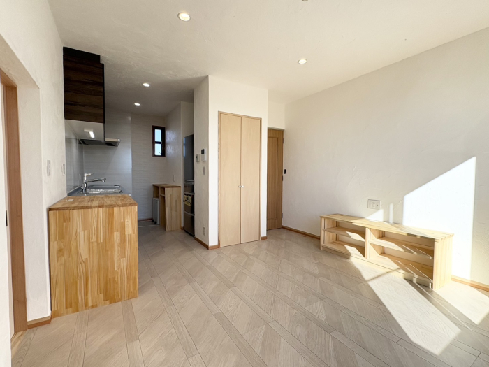 二世帯改修工事　竣工