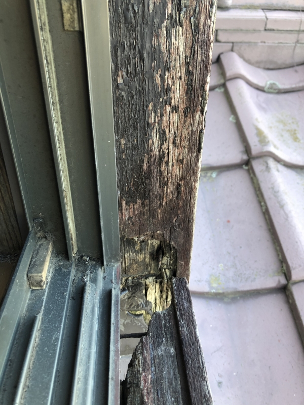 軒天の張替えと雨戸の交換 お知らせ 株式会社 北澤工務店 茨城県龍ケ崎